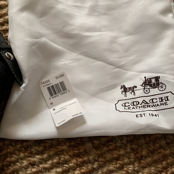 🖤 SOLD 🖤 Coach canvas bag with leather straps . Authentic. - Picture 6 of 11